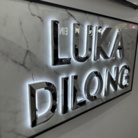 Enseigne personnalisée avec logo d'entreprise en LED, lettres en relief 3D rétroéclairées en métal/acrylique, enseignes publicitaires