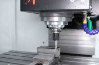 Nouvelle Fraiseuse CNC Verticale à Tête Divisée Simple 4 Axes – Machines de Fraisage