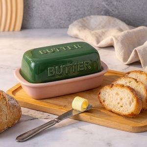 Mantequillera de Cerámica Verde, Recipiente para Mantequilla Rectangular, Vajilla de Temporada para Cocina, Desayuno y Comedor - Product Image 1