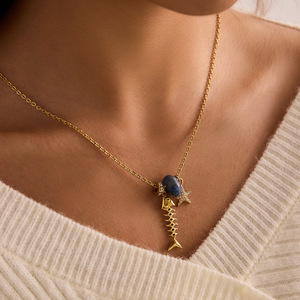 Collier pendentif en forme d'arête de poisson plaqué or avec breloque étoile et pierre pour femme, bijoux de fête, pendentifs à thème, design squelette - Product Image 3