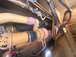 Camion à benne basculante minier Caterpillar CAT773F d'occasion avec moteur et pompe Origine Japon 44500 kg 31 m Production de béton - Product Image 3