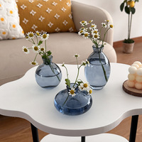 Vase décoratif en verre de couleur personnalisée pour table, décoration intérieure, mini vase rond de style européen pour mariage, fleurs simples