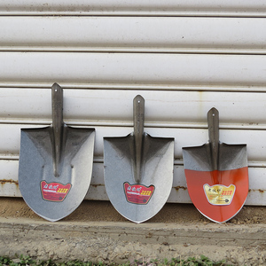 Vieux copain, grande pelle à pointe pointue, pelle de couleur naturelle renforcée, manche en bois massif allongé, orange petit et - Product Image 5