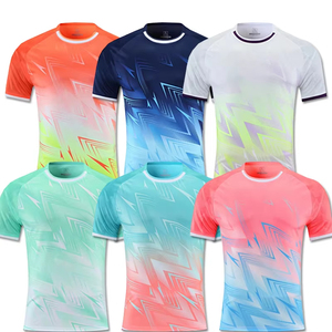 KUYI Conjunto Deportivo Personalizado para Adultos, Camiseta de Manga Corta para Escuela Primaria, Uniforme de Fútbol para Entrenamiento, Estilo Conjunto para Fútbol en Grupo - Product Image 1