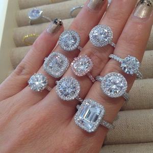 Anillos Elegantes y Lujosos de Plata de Ley 925 Unisex con Baño de Oro, Engaste de Puntas, Joyería de Boda Personalizada con Certificado IGI - Product Image 5