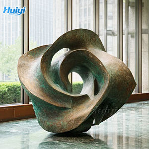 Esculturas de Animales Modernas de Bronce Fundido a Gran Escala para Exteriores, Hechas a Mano, de Forma Irregular, en Venta - Product Image 3