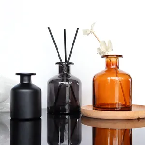 Matt Black Or Clear Color Diffusers Glass Bottle Aromatherapy Bottle Set Luxury Reed Diffuser Bottles With Package