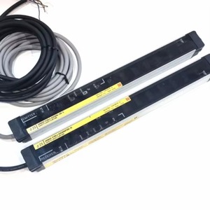 <b>Light</b> <b>Curtain</b> F3SJ-E0465P25 F3SJ-A0465P25 Safety <b>Light</b> Barrier 465mm Height 25mm Resolution 4-Beam - Product Image 4