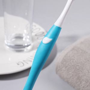 Nettoyeur de langue <span class=keywords><strong>Brosse</strong></span> à dents en silicone souple Nano <span class=keywords><strong>avec</strong></span> tête interchangeable Manche en plastique pour usage domestique Adulte - Product Image 6