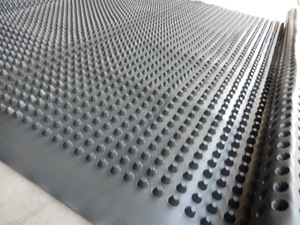 Planche de drainage en plastique HDPE gaufré, spécialement conçue pour l'aménagement vert des toits et les dalles de toiture de <span class=keywords><strong>garage</strong></span> - Product Image 1