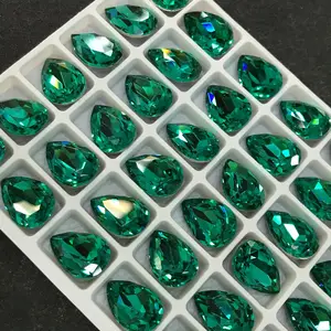 Sparking Point Back Crystal Beads Diamantes de imitación de vidrio plano con formas populares para la fabricación de joyas para coser en prendas