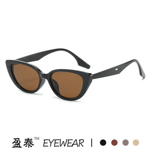 แว่นตา แว่นกันแดดทรงแคทอาย กรอบพีซีสีดำ UV400 แว่นกันแดดสำหรับผู้หญิง - Product Image 5
