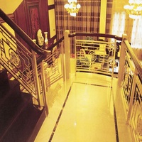 Décoration d'intérieur de luxe, profil or robuste, laiton, rampe d'escalier, accessoires, quincaillerie