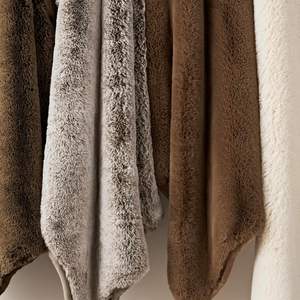 Manta de lujo suave de piel sintética de <span class=keywords><strong>Chinchilla</strong></span> para sofá, manta de invierno gruesa y cálida manta de visón 1220GSM - Product Image 5