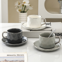 Ensembles de soucoupe en porcelaine OEM de luxe moderne et personnalisé le plus vendu meilleur cadeau tasses en céramique personnalisées