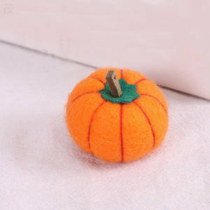 Low Price Mini Fall Autumn Handmade <b>Wool</b> Pumpkins Christmas Felt Mouse Decoration - Product Image 1