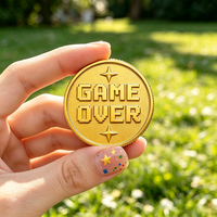Pièces de jeu en métal de haute qualité en gros, pièces de défi en alliage de zinc dorées, mignonnes, à motif de dessin animé, avec logo 3D personnalisé gravé