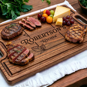 Planches à charcuterie en bois de noyer réversibles 16x11 avec poignée, gravées sur mesure, pour cadeau de mariage - Product Image 1