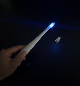 Brosse à <span class=keywords><strong>dents</strong></span> à lumière bleue activant efficacement le blanchiment des <span class=keywords><strong>dents</strong></span>, aidant à réduire <span class=keywords><strong>les</strong></span> <span class=keywords><strong>taches</strong></span> de surface du café et du thé, blanchiment dentaire - Product Image 3