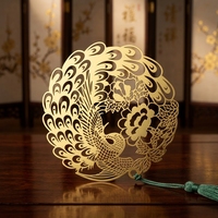 Marque-page en laiton style chinois personnalisé, paon élégant, ajouré et sculpté, avec pompon, souvenir créatif pour l'école et le bureau