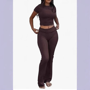 Abbigliamento sportivo estivo da Yoga per <span class=keywords><strong>donna</strong></span>, Cross-Border, due pezzi, t-shirt a girocollo, <span class=keywords><strong>pantaloni</strong></span> svasati a vita bassa per il tempo libero - Product Image 4