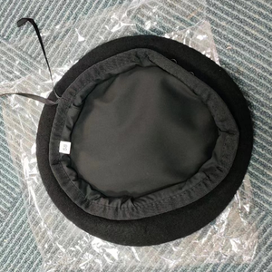 Béret en laine noir personnalisé - Product Image 3