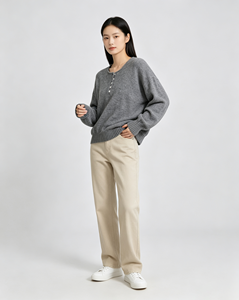 Suéter de punto personalizado para mujer, gris, holgado, de manga larga, cuello redondo, informal, suave, tejido, suéter al por mayor para mujer - Product Image 2