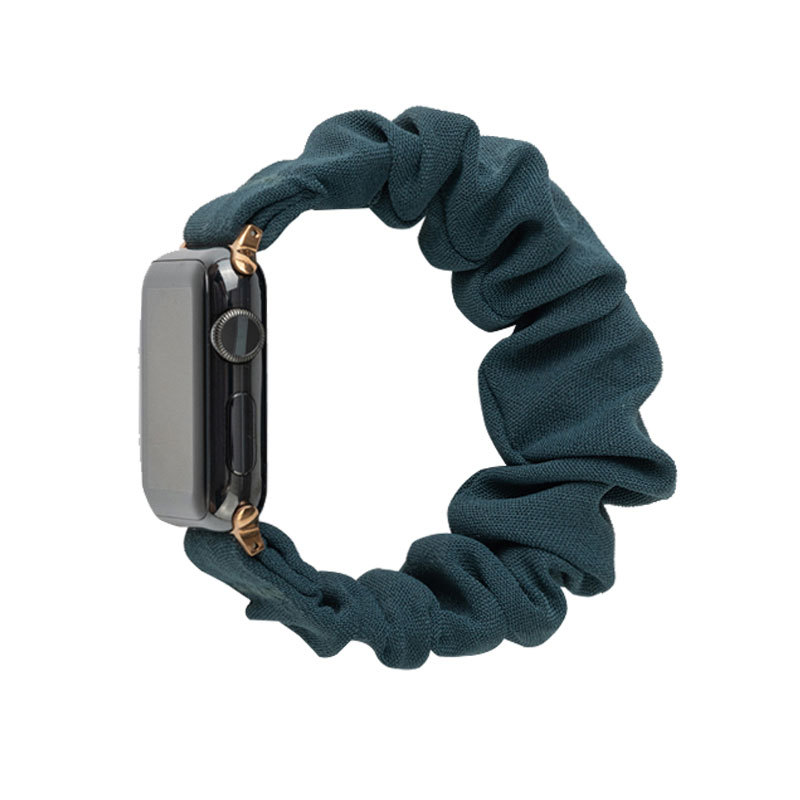 สีเขียวเข้ม