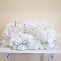 Arrangement floral LFB26037 en fleurs de cerisier et roses blanches pures, rangée de fleurs en soie luxuriantes en forme de demi-lune pour arche de mariage, toile de fond et décoration de table
