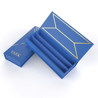 Boîte cadeau rigide magnétique en forme de livre, finition mate, estampage à chaud personnalisé en or, insert divisé à ouverture rabattable pour emballage de marque de luxe