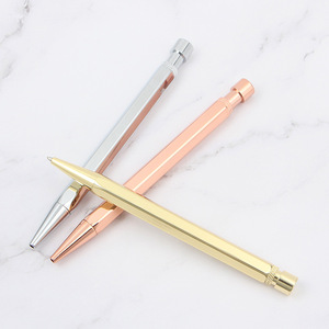 Stylo bille hexagonal en métal personnalisable avec logo, recharge Parker et impression UV pour cadeaux d'affaires et design haut de gamme - Product Image 3