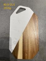 Plateau de service élégant en marbre abstrait et bois d'acacia, style américain, écologique, nouveau plateau à charcuterie et fromages pour fêtes