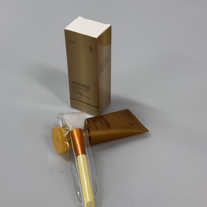 Crème de Nuit Personnalisable à Marque Privée au Curcuma Acide, Glycérine et Vitamine C pour le Visage - Product Image 1