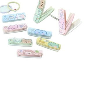 Espejo plegable de dibujos animados, espejo de maquillaje compacto portátil con dos lados para viajes y uso diario - Product Image 5