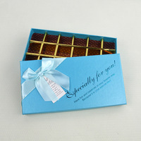 Boîte cadeau rigide personnalisée pour chocolats avec ruban et insert de séparation en grille pour bonbons, biscuits, cadeaux de mariage et emballages de fêtes