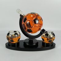Coffret Cadeau de Vin de Football Écoresponsable Fait Main Premium – Carafe Globe de Football et Verres Assortis – Idéal pour Hommes