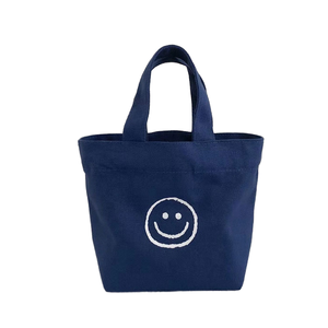 La palabra única que podemos usar para describir estas bolsas es CUTE - Product Image 1