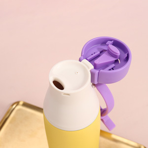 Nouvelle tasse isotherme <span class=keywords><strong>sous</strong></span> vide en acier inoxydable 316, bouteille d'eau portable pour l'extérieur avec paille, idéale pour les événements sportifs de football - Product Image 4