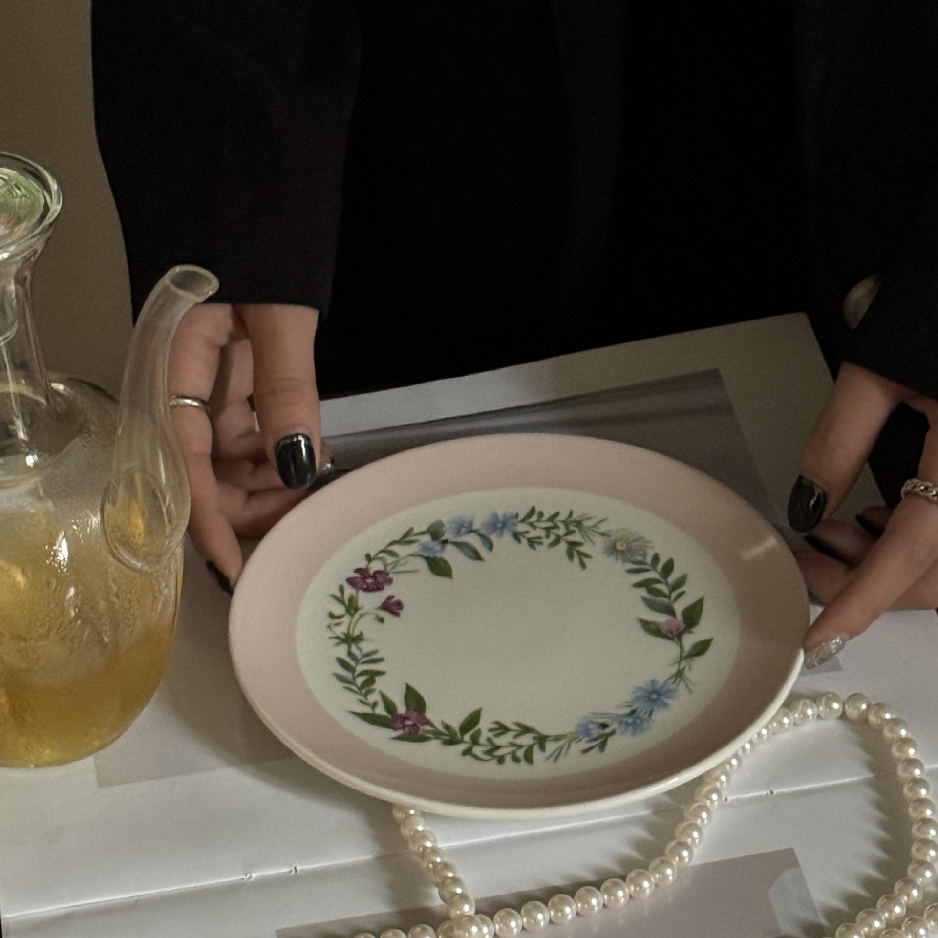 Pink edge flower plate 18*2