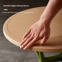 Ensemble de table et chaises de salle à manger en plastique d'extérieur pour restaurants, salons de thé, design moderne et simple, mobilier d'extérieur imperméable