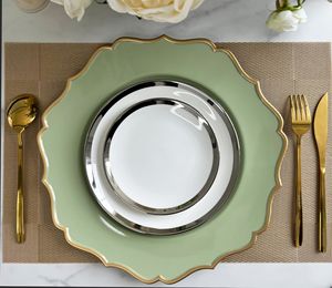 Plato de Presentación de Plástico Verde Personalizado Diseño Único de Lujo para Bodas Vajilla Sostenible para Cenas y Eventos de Boda - Product Image 2