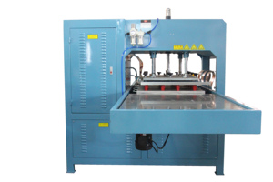 Machine de soudage haute fréquence <span class=keywords><strong>automatique</strong></span> pour bâches PVC et cuir, grande puissance, avec table coulissante - Product Image 4