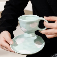 Tasse à café et soucoupe Lelyi INS créatives, motif nuage blanc dessiné à la main, en céramique exquise, de haute valeur, pour un public de niche