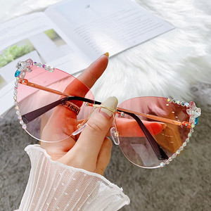 Lunette De Soleil New Fashion Luxury <strong>Party</strong> Rhinestone Sun <strong>Glasses</strong> Female Shades Crystal Cat Eye Sunglasses - Product Image 2