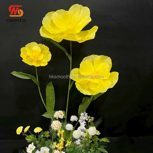 SMOOTH Vente en gros de grandes fleurs géantes roses faites à la main en tissu pour la décoration d'allées de mariage, de scènes et de toiles de fond - Product Image 5