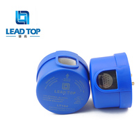 Sensor Fotoeléctrico con Certificación CE CB, 120-277 VCA, IP67, con Protección Contra Sobretensiones