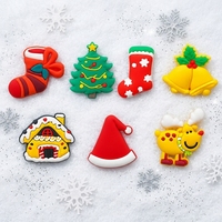 Breloques personnalisées en PVC pour chaussures, lot de Noël, vente en gros d'usine OEM, décorations pour sabots, accessoires de Noël en vrac, directement du fabricant