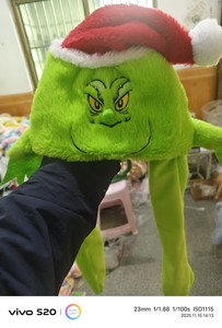 Chapeau de Noël en polyester surdimensionné, motif cerf et Père Noël, avec oreilles en peluche souples et gonflables, mignon, vente en gros, nouveau, pas cher - Product Image 5