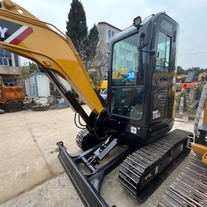 Compact Mini Pre-<b>owned</b> Excavator SANY 35U Great Condition 2024 <b>Model</b> Only 485 Hours for SANY - Product Image 3