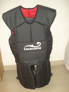 La mejor calidad, 20mm de espesor, PVC y material de forma, equipo de entrenamiento de rugby, trajes de aparejos Tsunami - Product Image 2